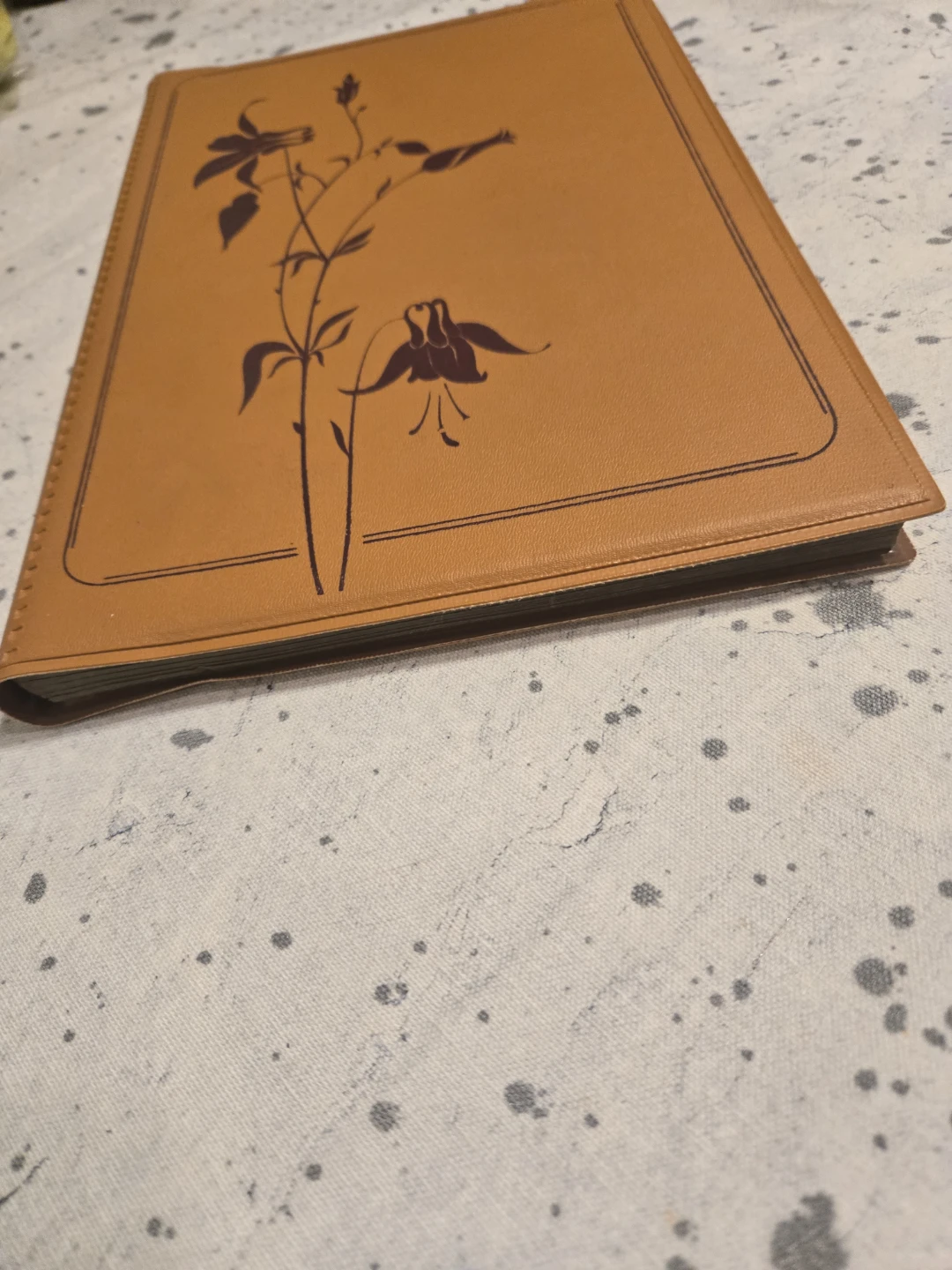 Vintage Floral Journal - photo 3