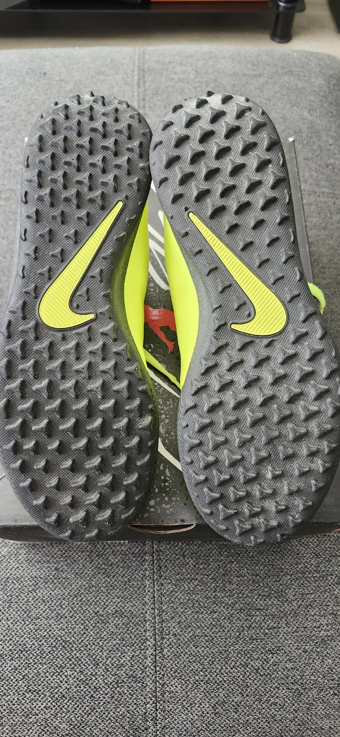 Nike Phantom VNM Soccer Shoes - Size 6.5 - photo 3