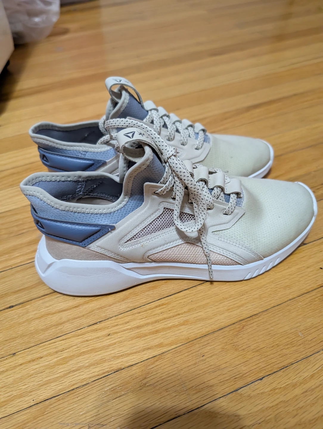 Reebok Women's Running Shoes, Size 8 - photo 2