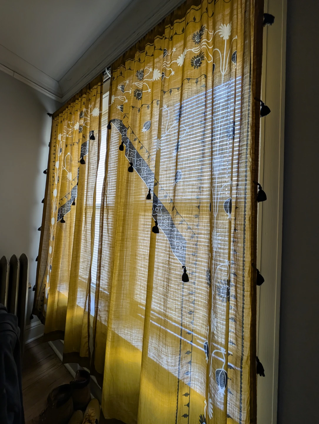 Floral Print Curtain with Tassels