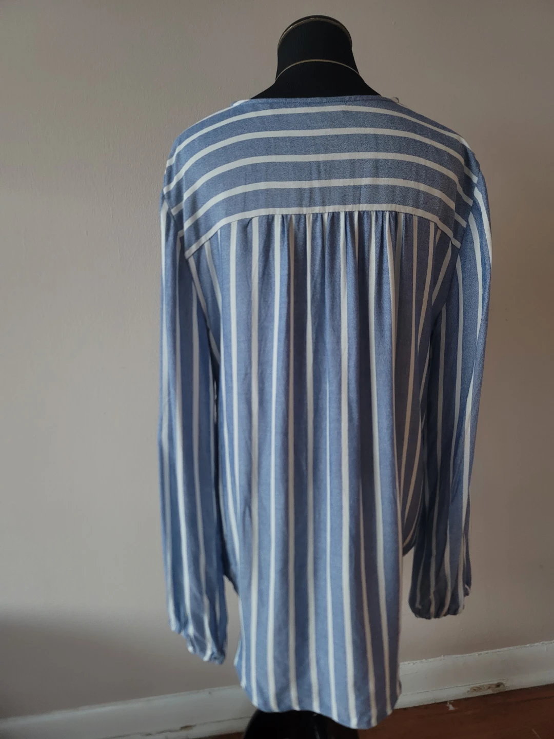 Max Studio Blue White Striped Minimalist Clean Aesthetic Sz L - photo 4