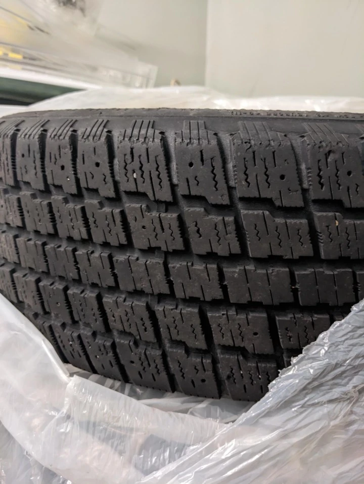 VW Alloy Rims with Cooper Snow Tires 195/60/R15 - photo 4