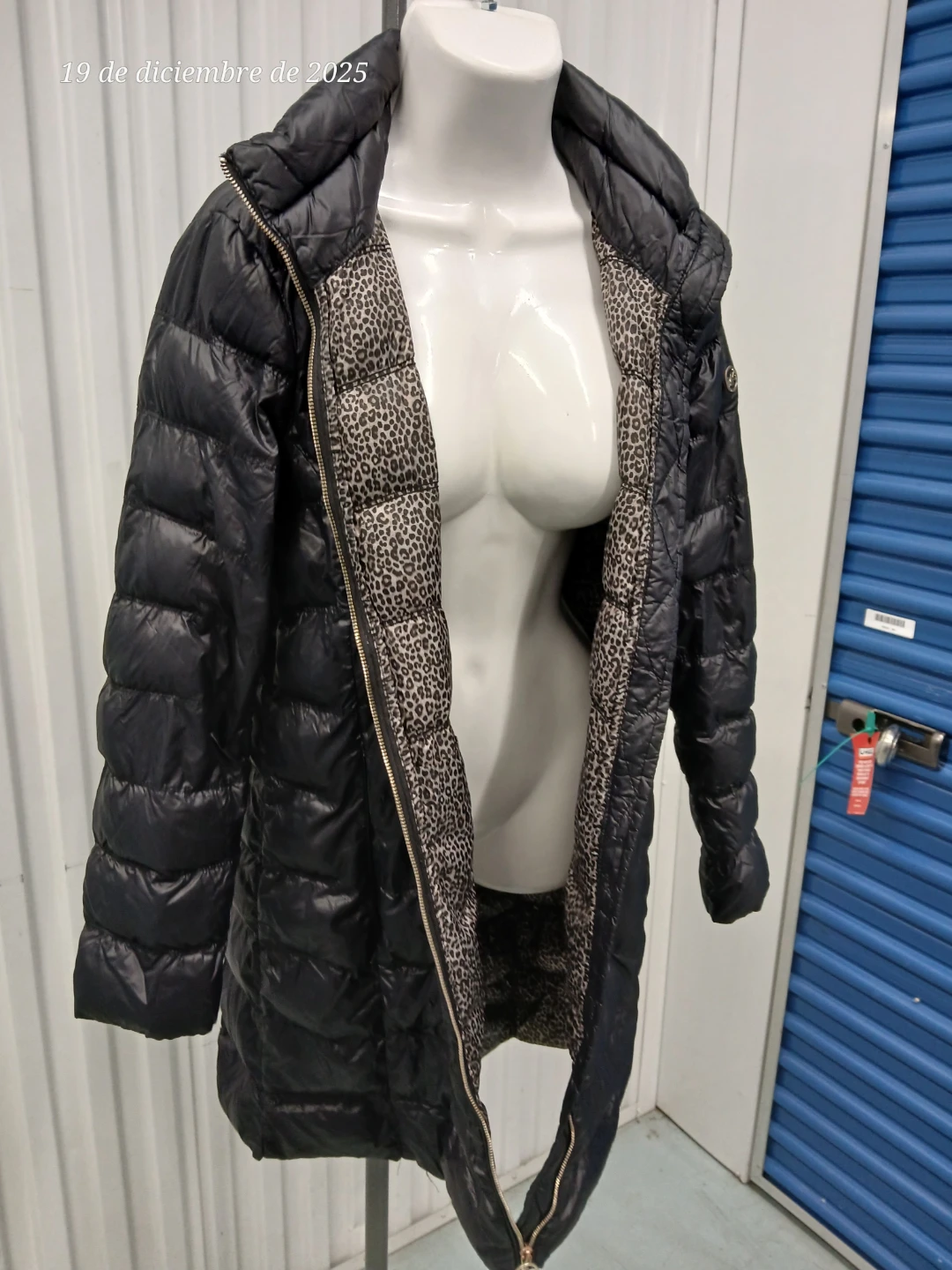 Michael Kors Packable Down Fill Puffer Jacket - M - photo 4