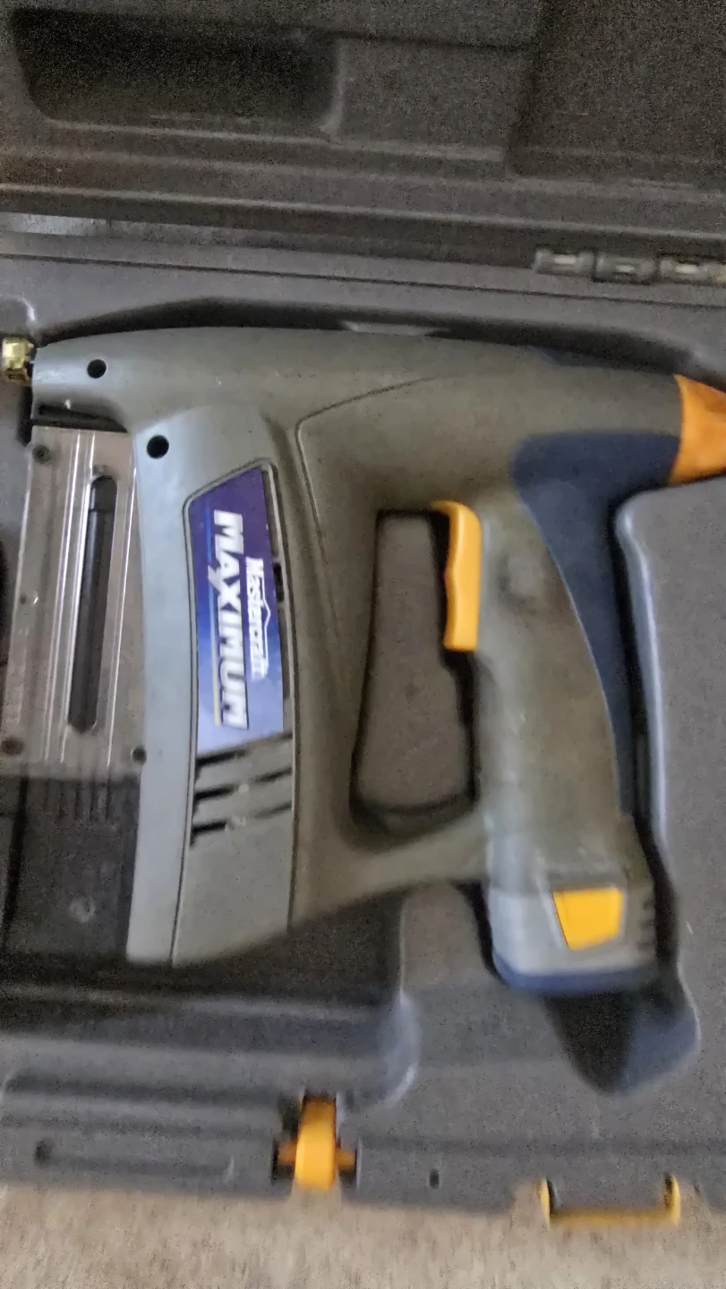 Mastercraft Maximum Cordless Nailer with Charger - photo 2