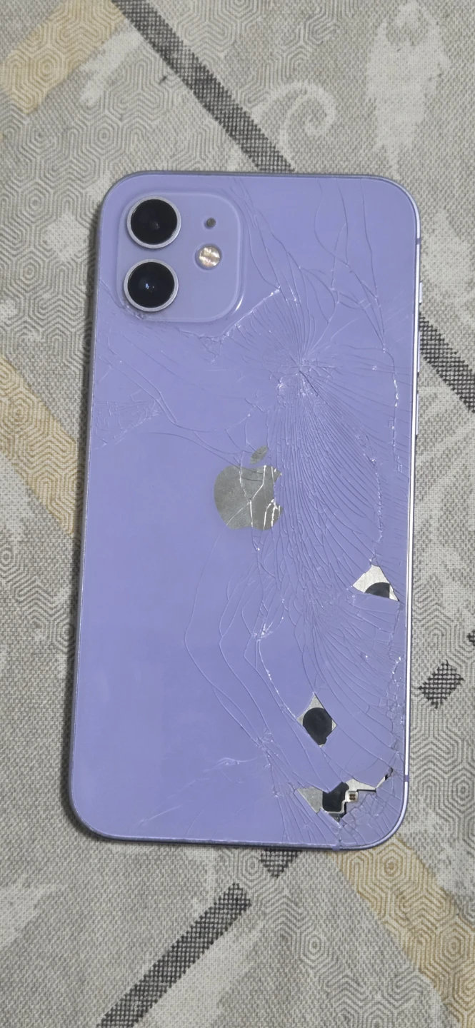 Purple Apple iPhone 12 - Cracked Back - price negotiable - photo 3