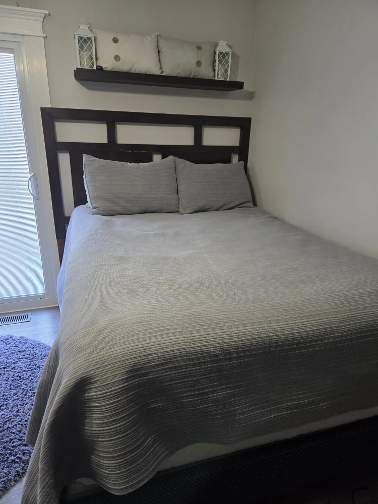 Queen size bed quilts from Costco