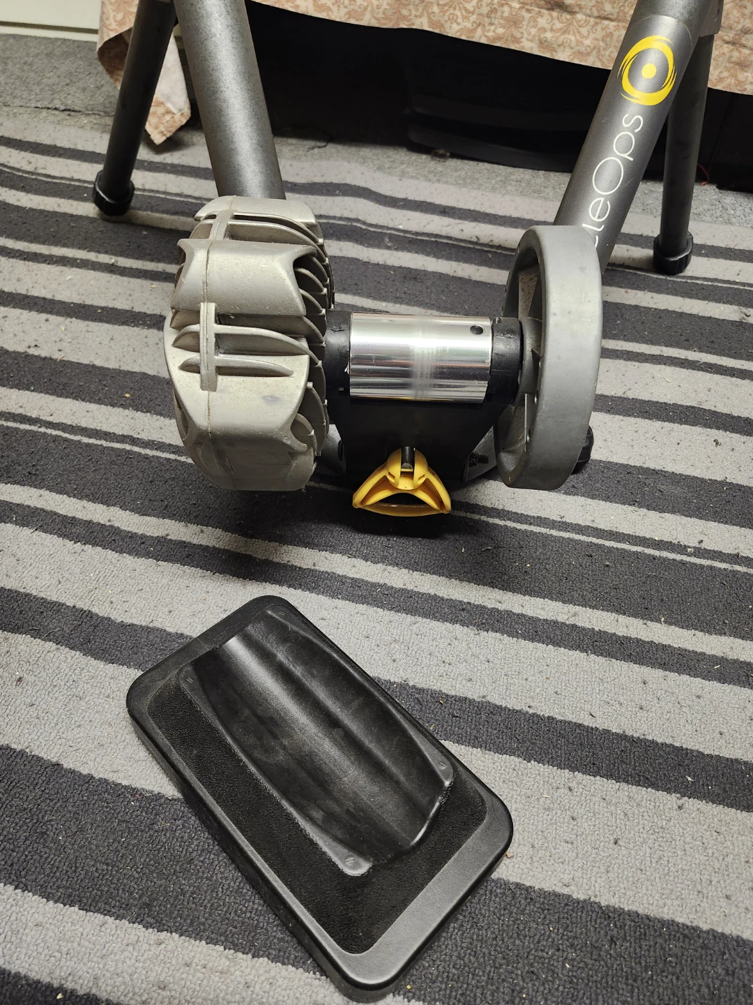 CycleOps Bike Trainer - photo 3