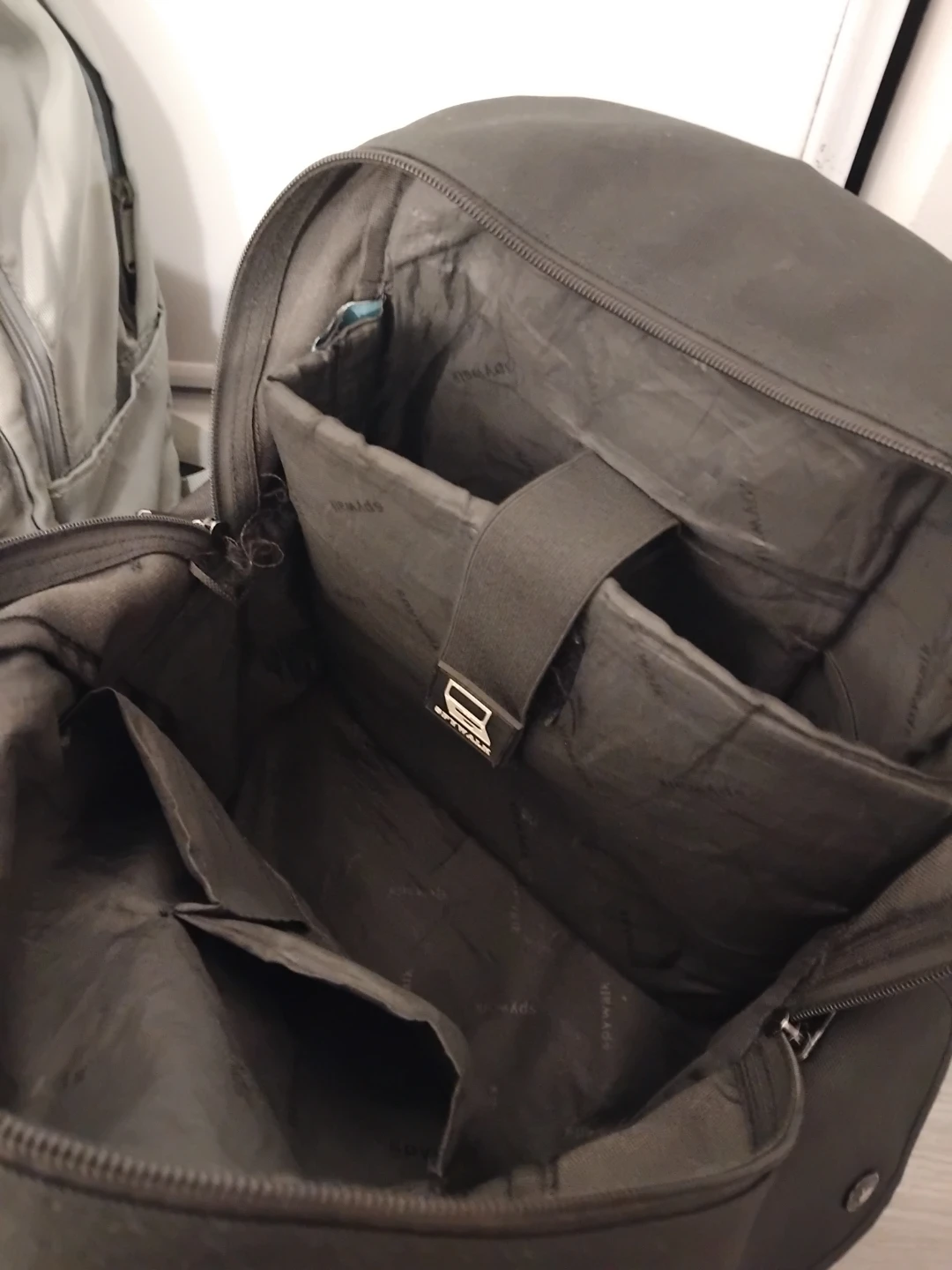 Spywalk Black Backpack - photo 3