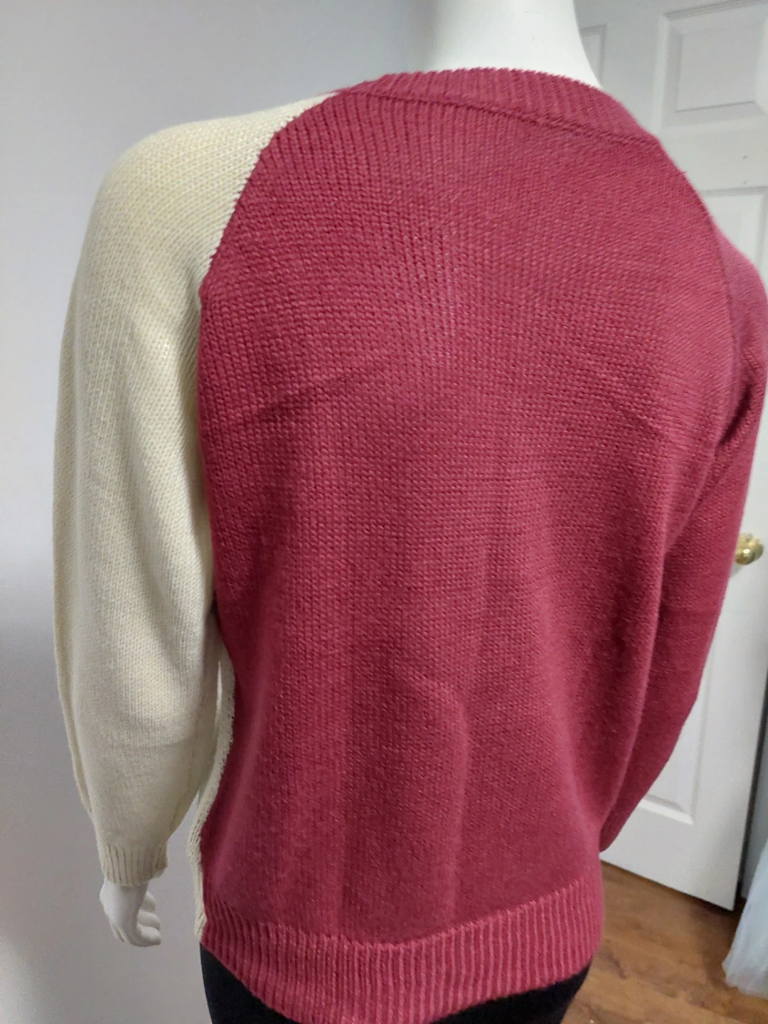 Women's Two-Tone Floral Knit Sweater Small - photo 3