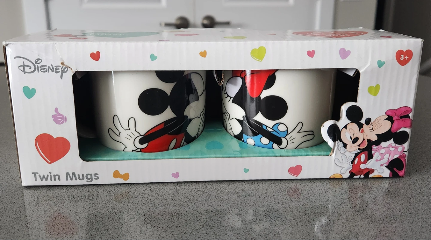 Disney Mickey and Minnie Mugs- New in Box