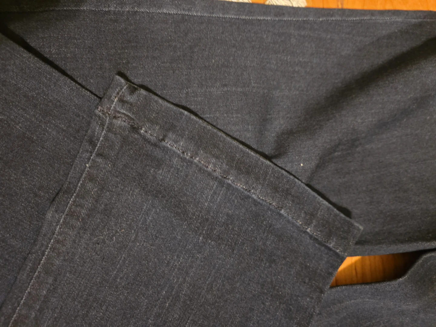 Old Navy Flare Jeans - Size 6 - Dark Wash - photo 2