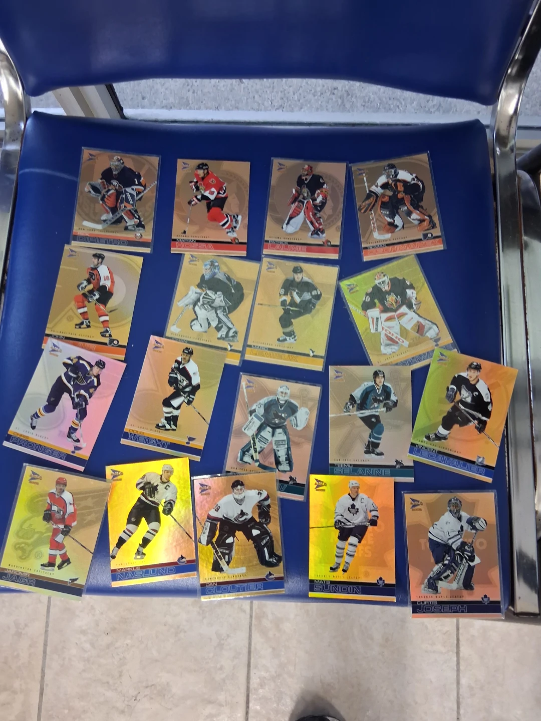 Hockey cards complete sets - photo 2