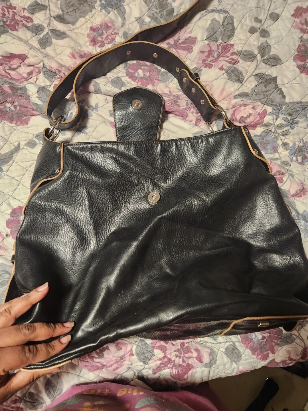 Matt & Nat Black Shoulder Bag
