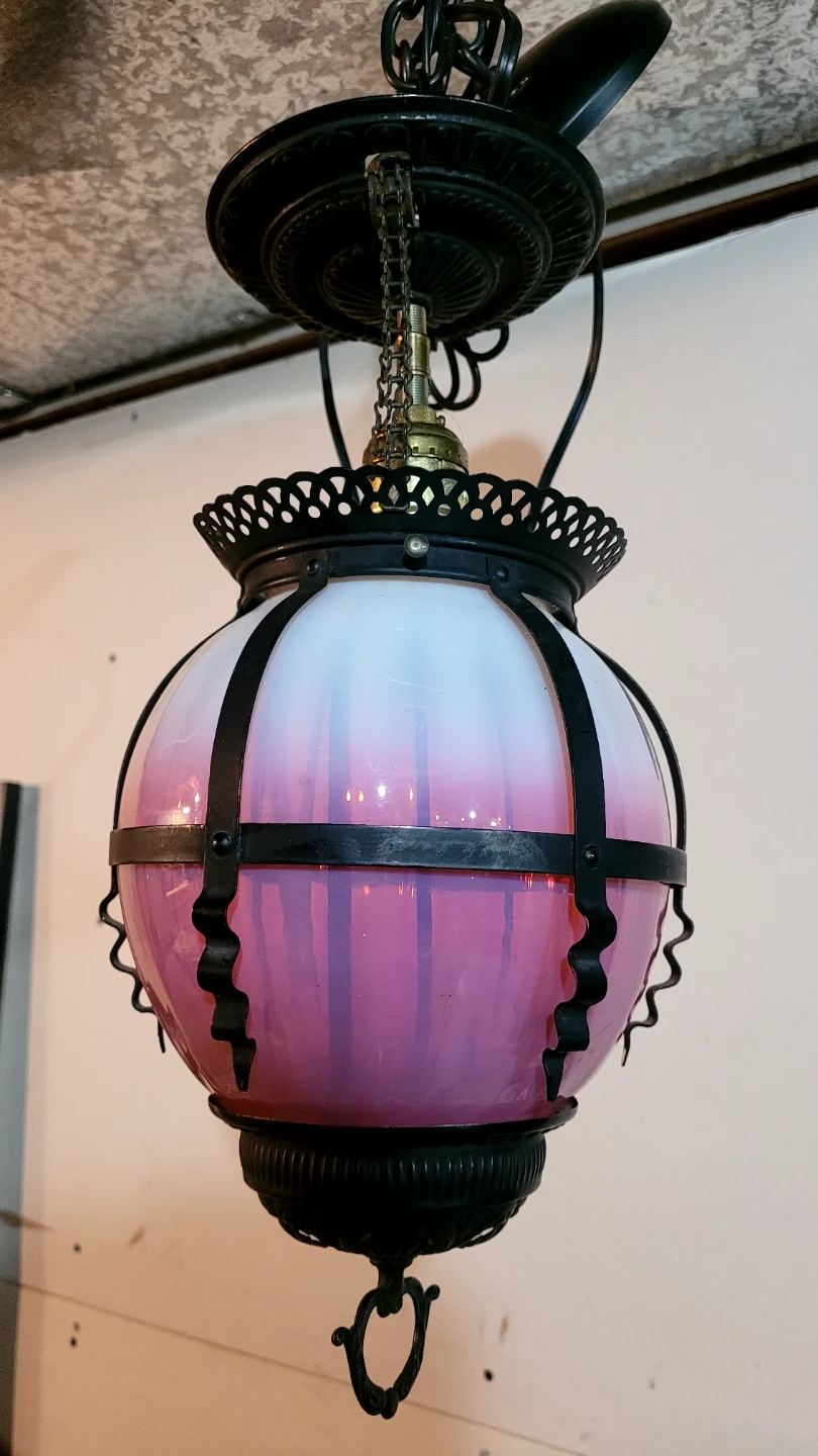 Vintage Pink Cranberry Swag Lamp
