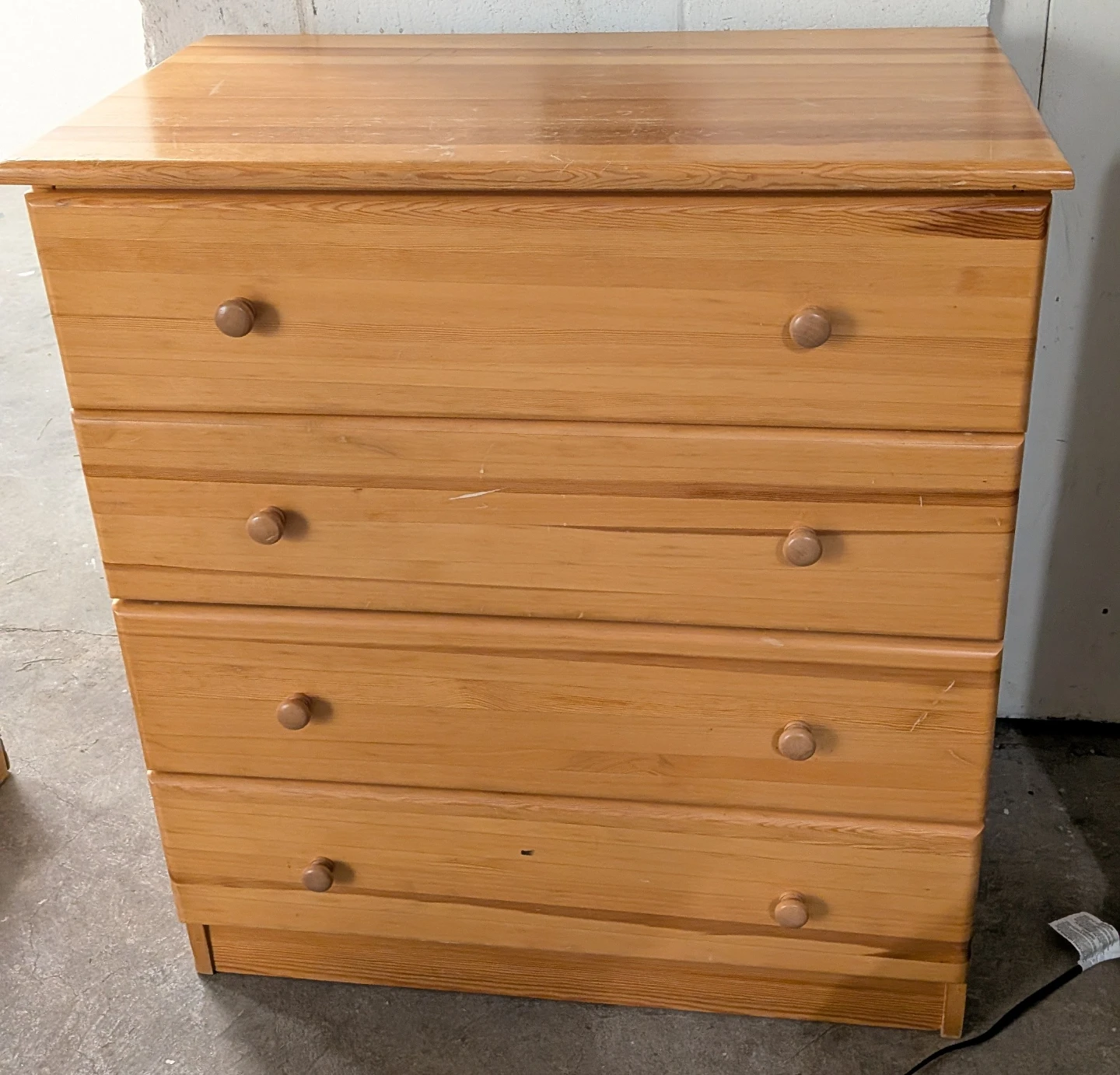 Pine 4-Drawer Dresser