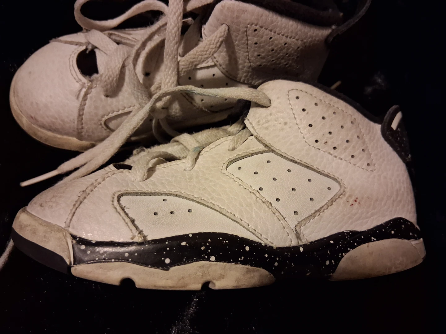 Jordan 6 Retro Toddler Shoes - Size 9 C - photo 2