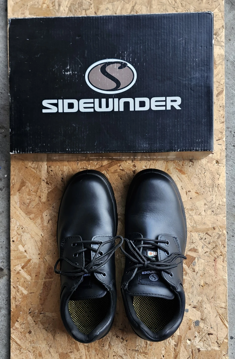 Sidewinder safety shoes. 8.5W
