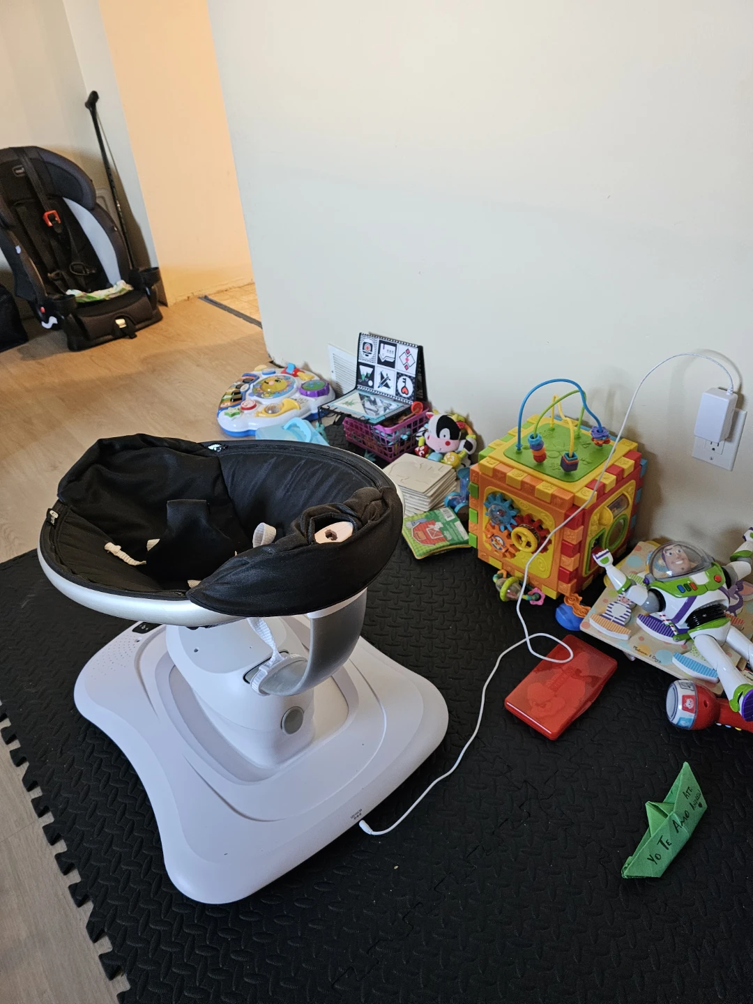 4moms MamaRoo Baby Swing - Black - photo 2