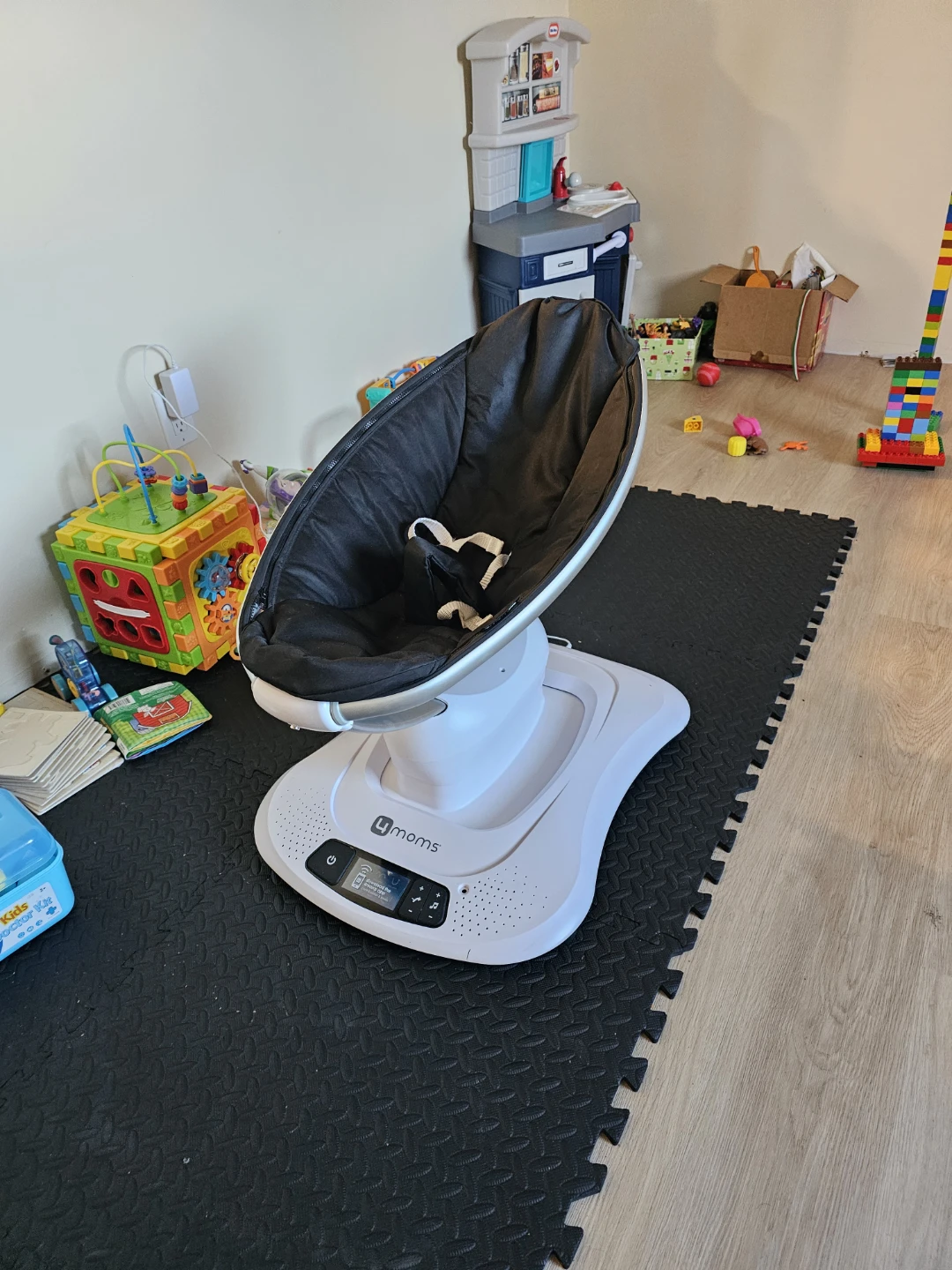 4moms MamaRoo Baby Swing - Black - photo 4