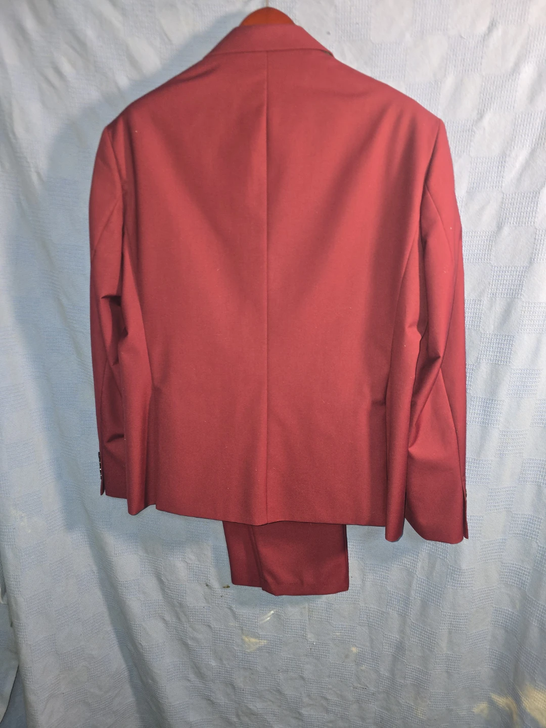 Burgundy - photo 3
