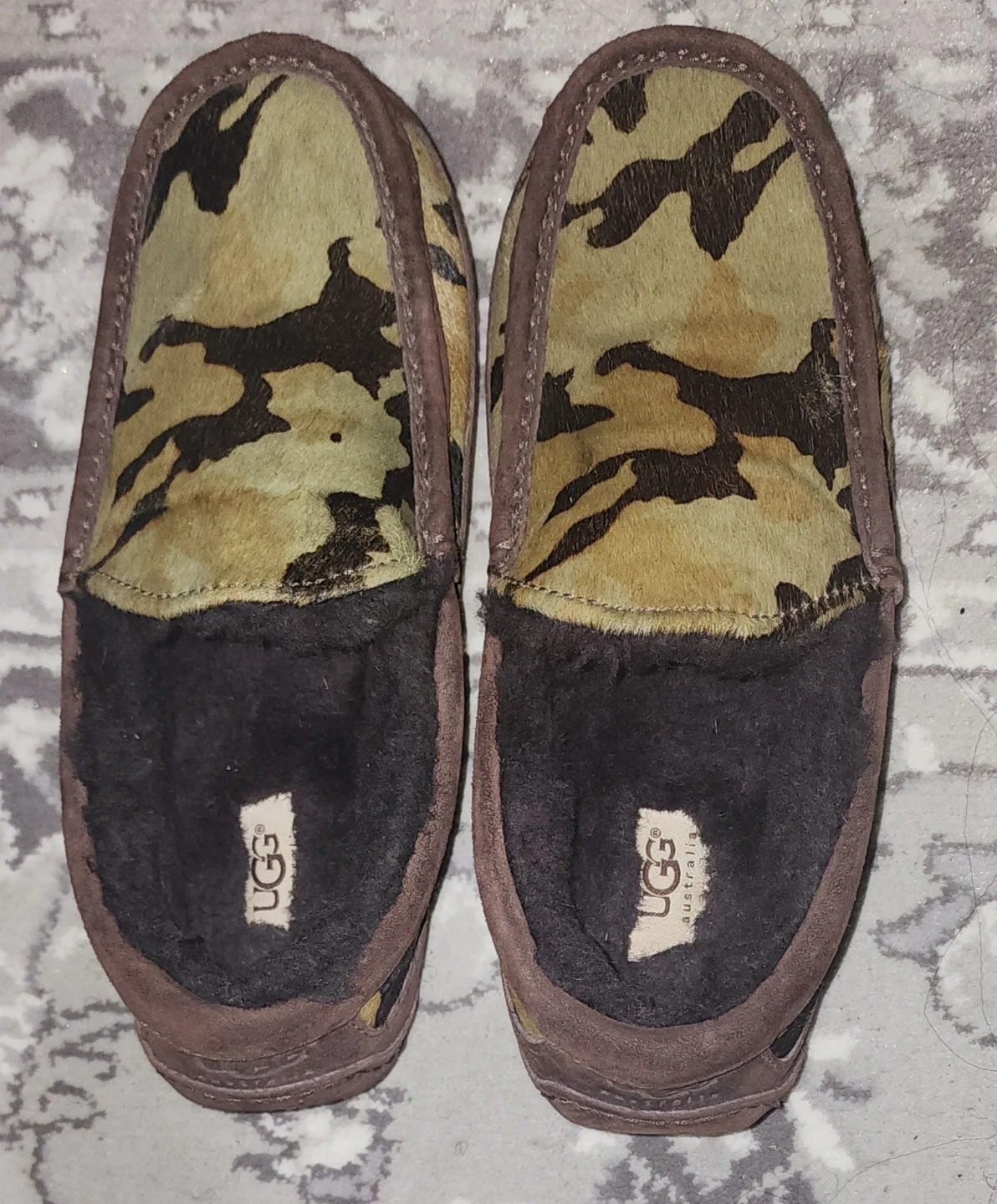 UGG Australia Camo Print Slippers.Size 8