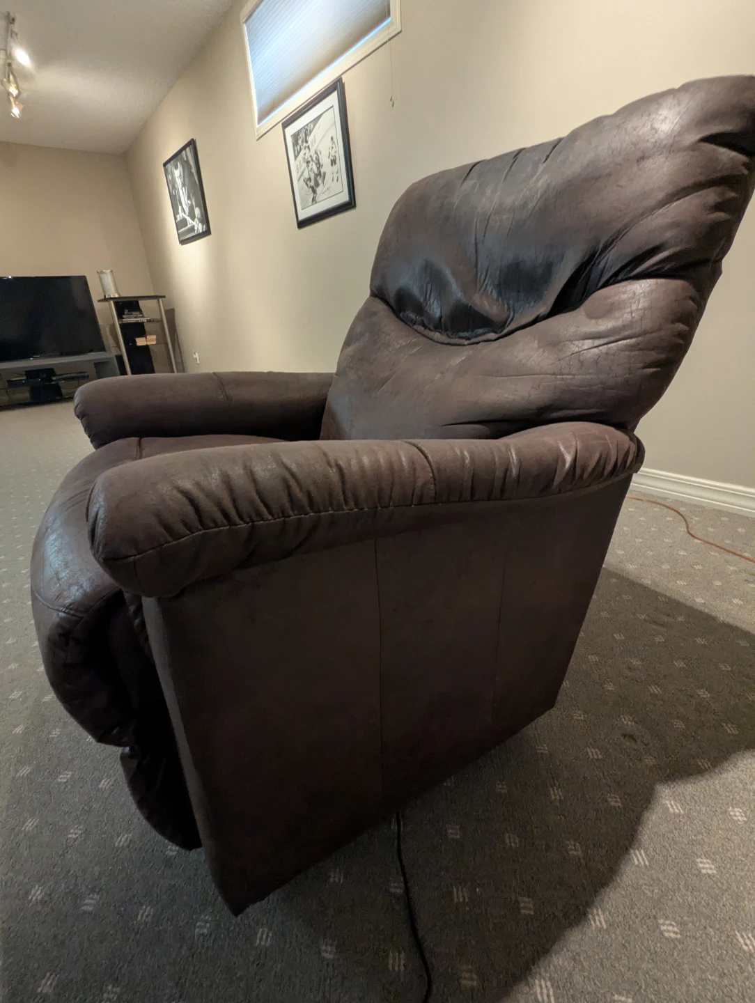 P10521 by La-Z-Boy - James Power Rocking Recliner - photo 4