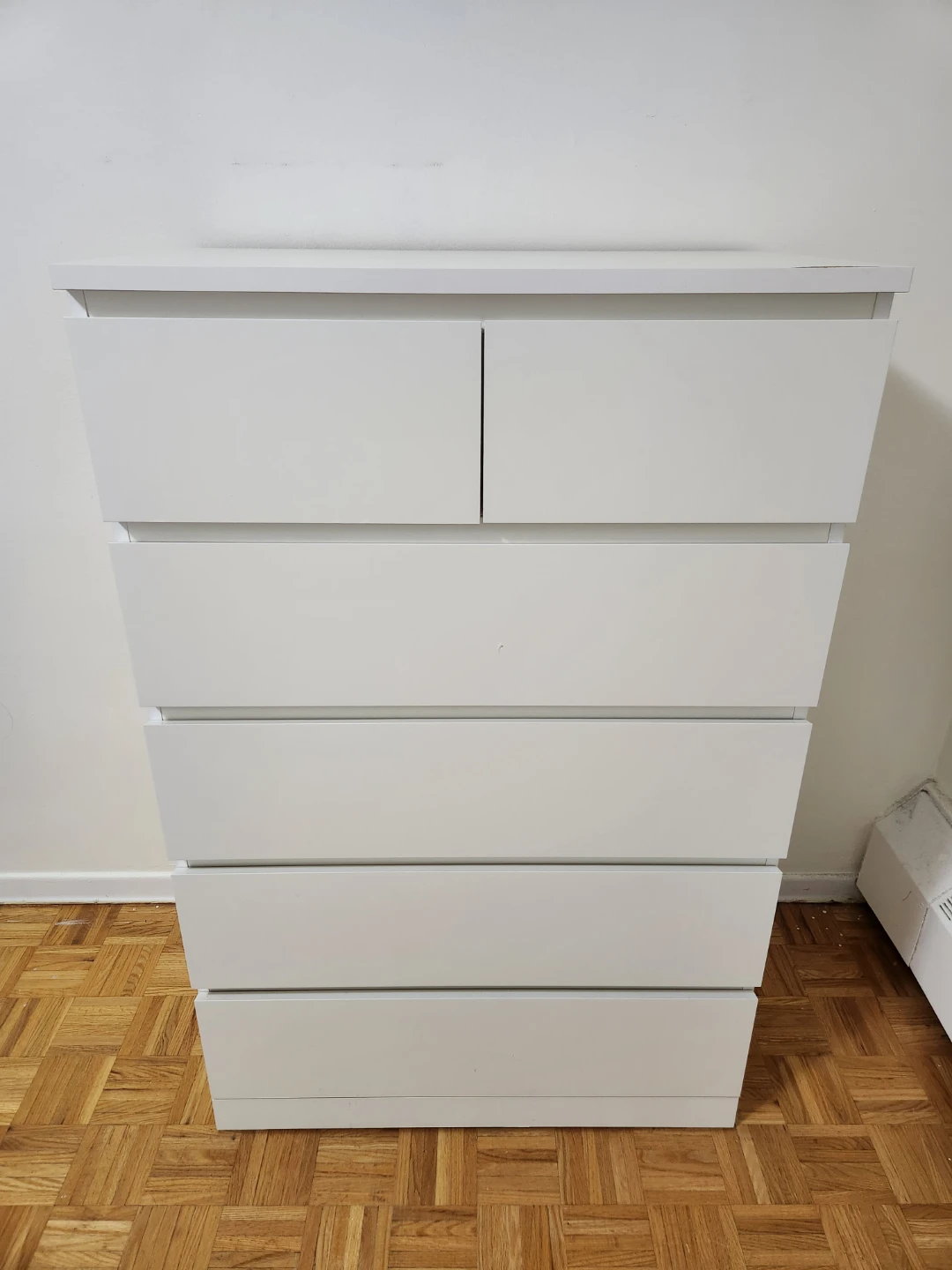 White 6-Drawer Dresser