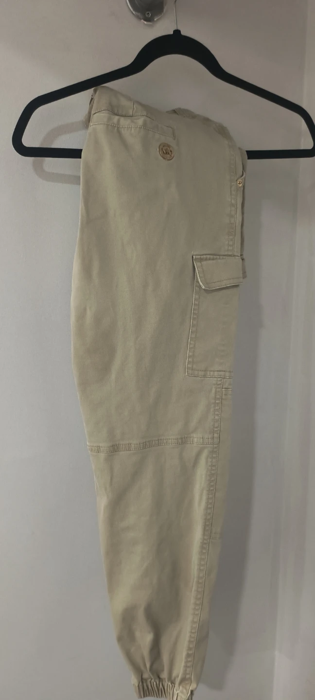 Michael Kors Beige Cargo Pants  🧡 - photo 3