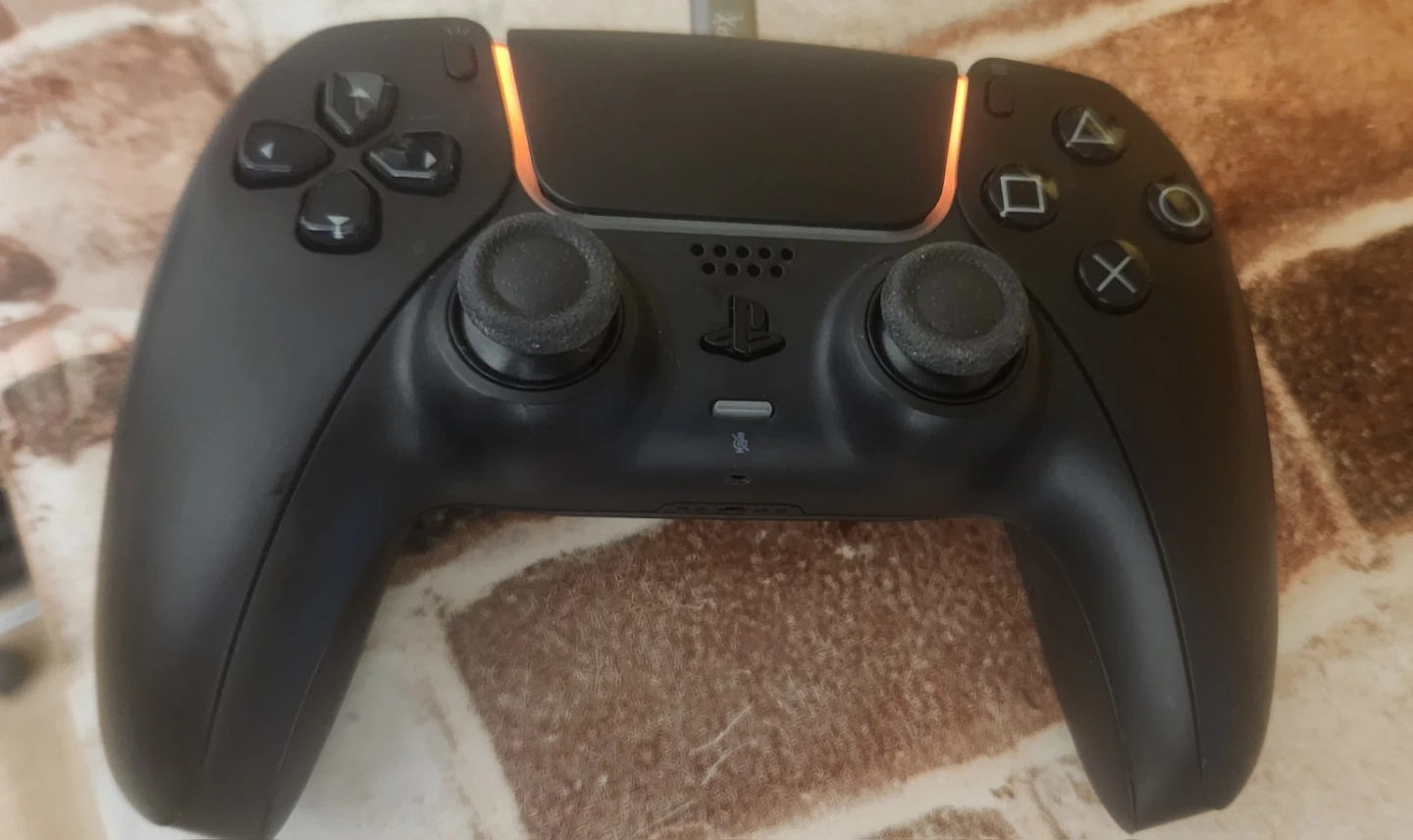 PlayStation 5 DualSense & Xbox 360 Controller - photo 5