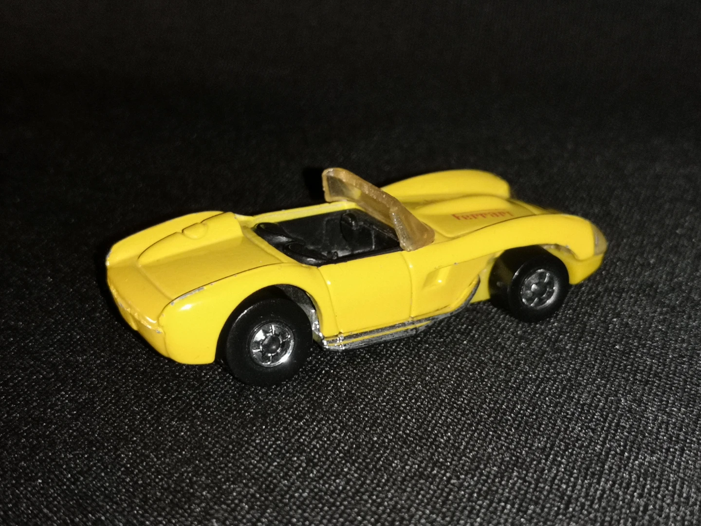 '57-'61 Testa Rossa Ferrari 250 ~ 1990 Hot Wheels Diecast Car - photo 5