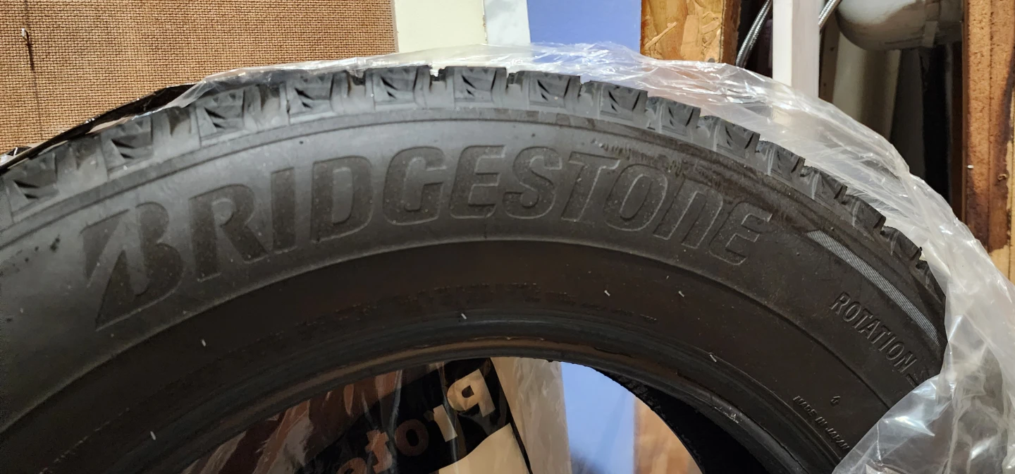 Bridgestone Blizzak WS90 215/65R17 Winter Tires - photo 2