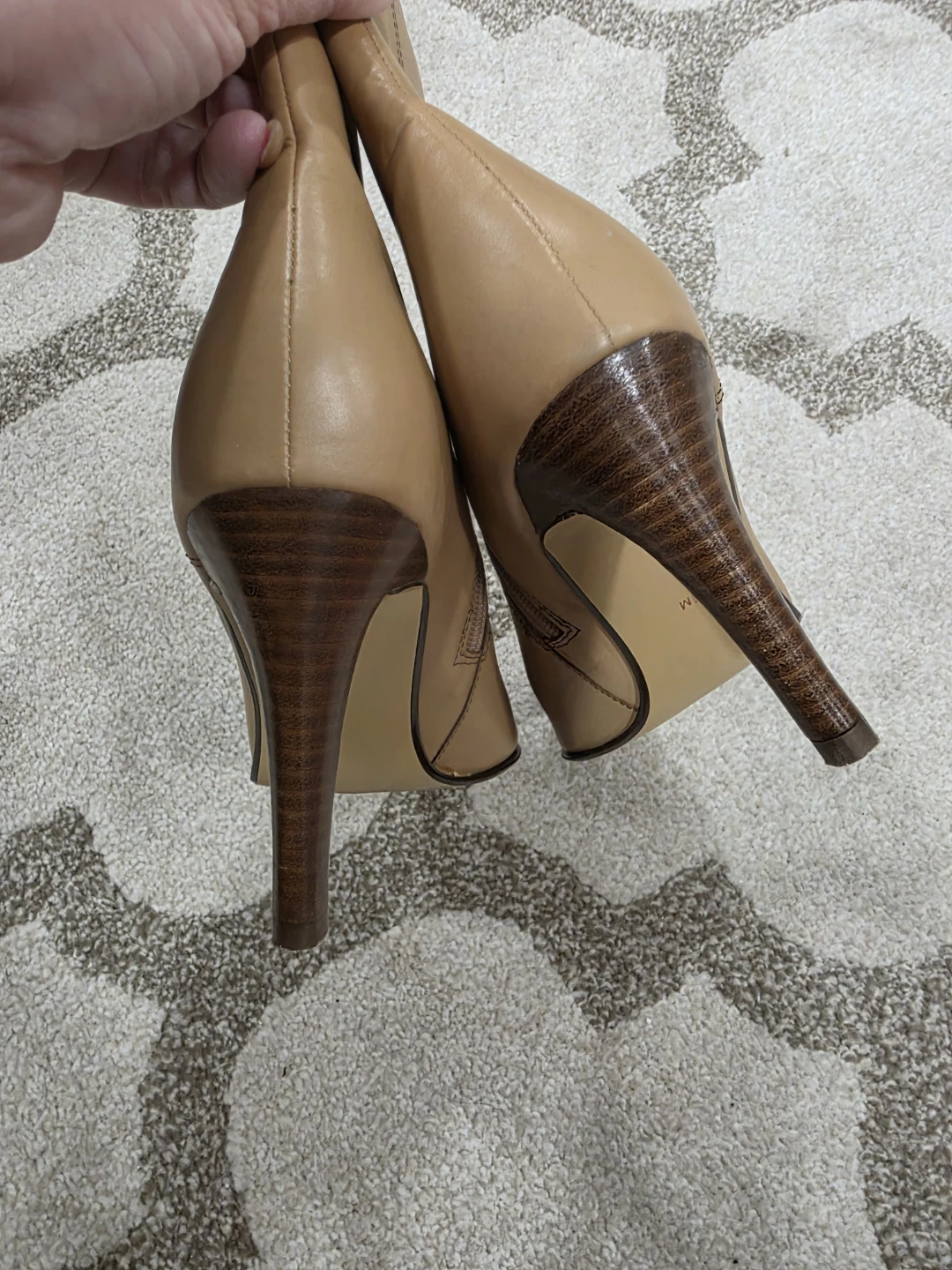 Valerie Stevens Tan Leather Heeled Booties - Size 7M - photo 4