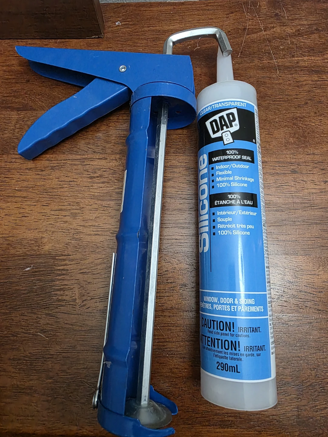 DAP Silicone Sealant & Caulking Gun