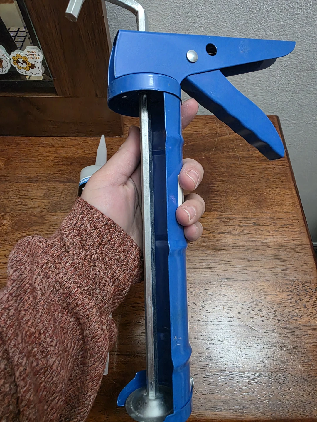 DAP Silicone Sealant & Caulking Gun - photo 4