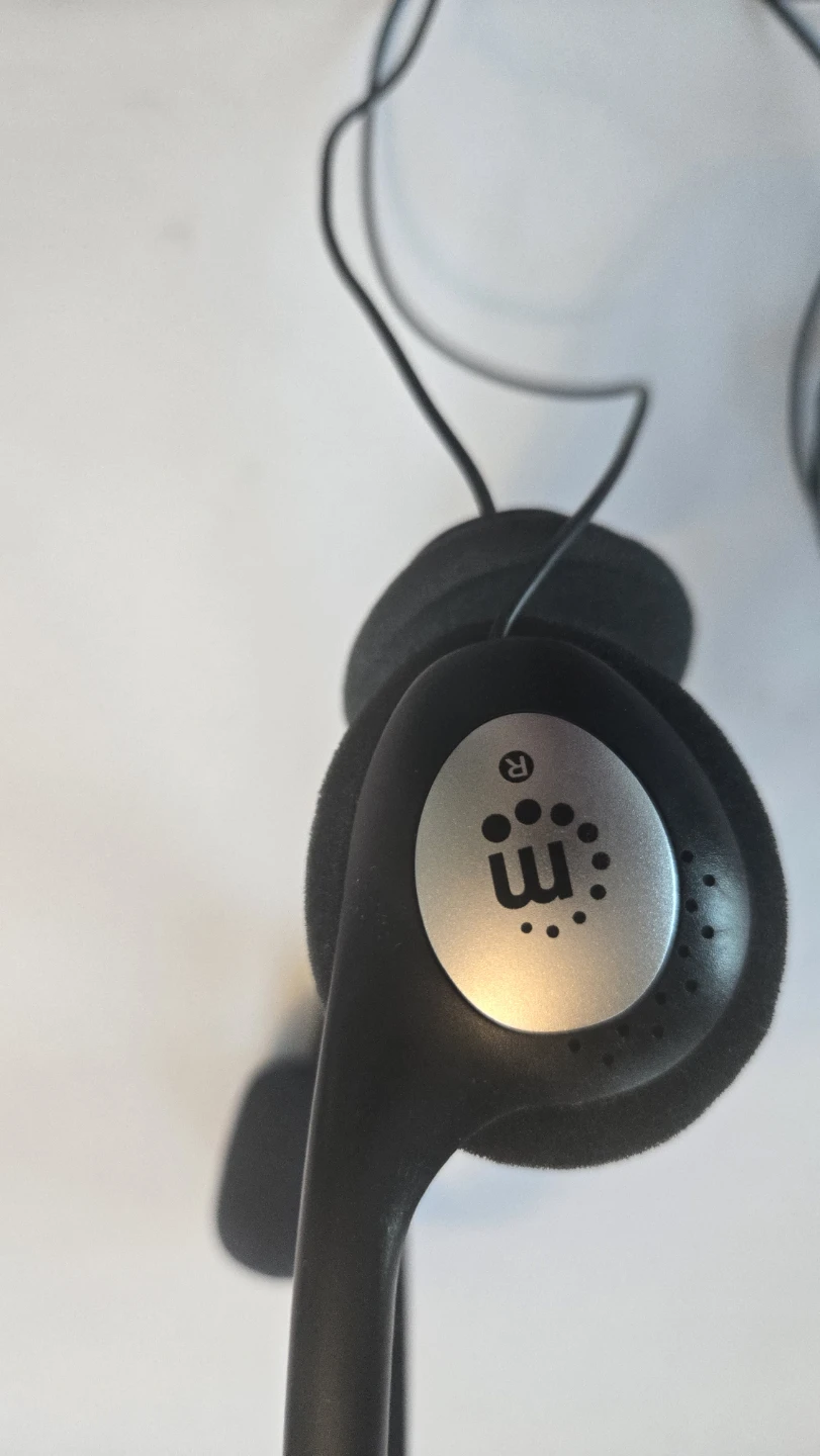 Manhattan On-Ear Headphones with Microphone - photo 3