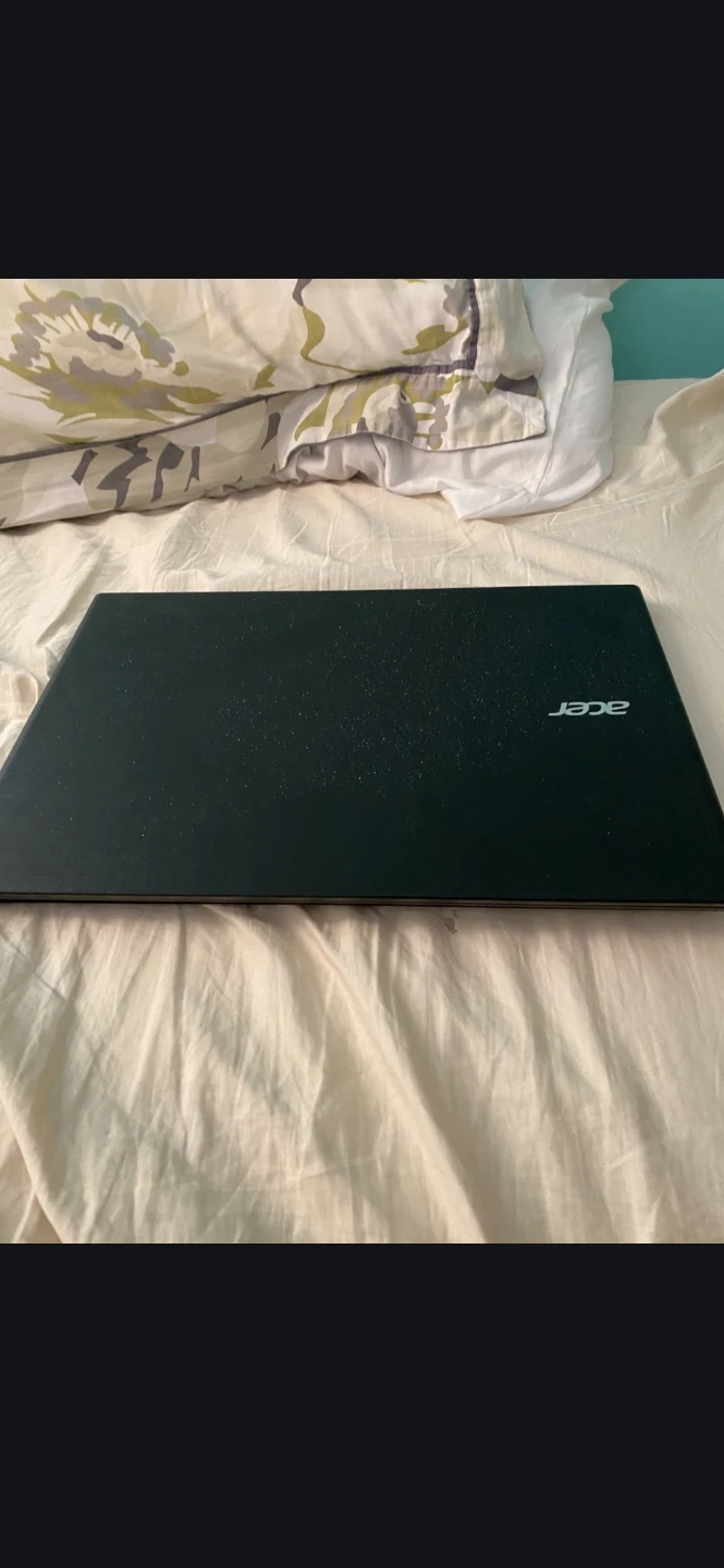 Acer Laptop - photo 2