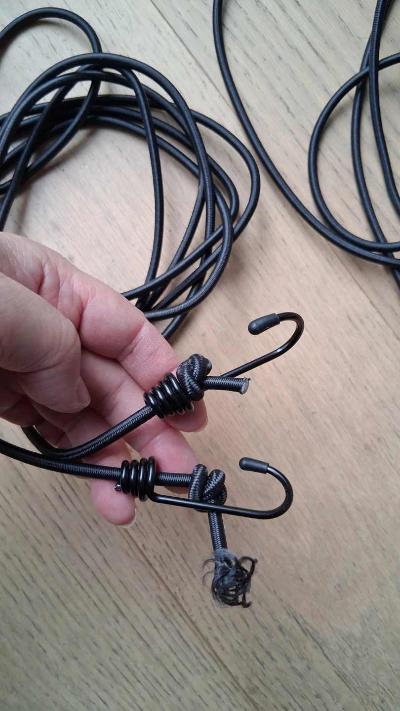 TWO Pieces (2.6m and 3.3m) Elastic Bungee Cords with Hooks - photo 4