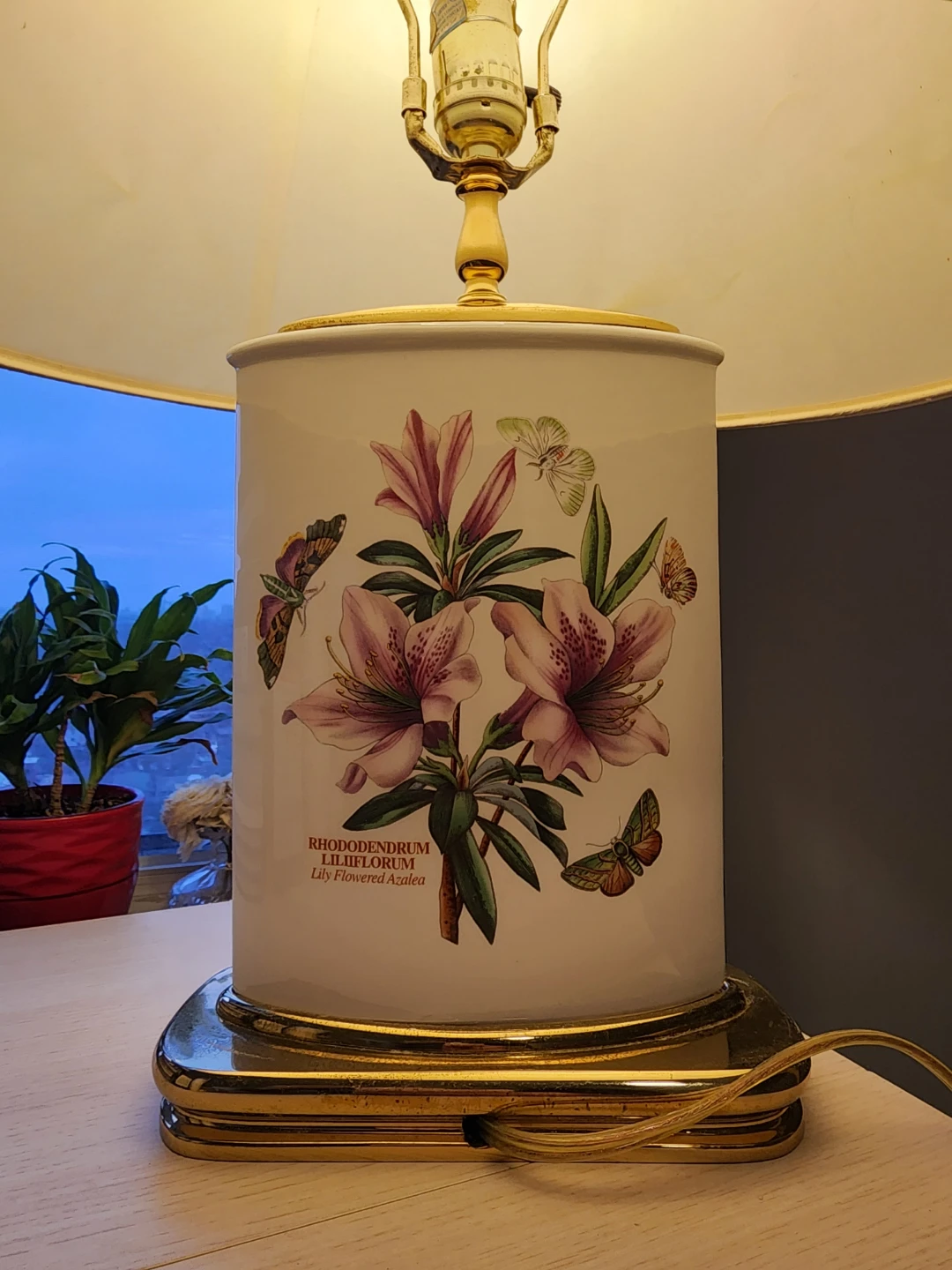 Vintage Lily Flowered Azalea Table Lamp - photo 3