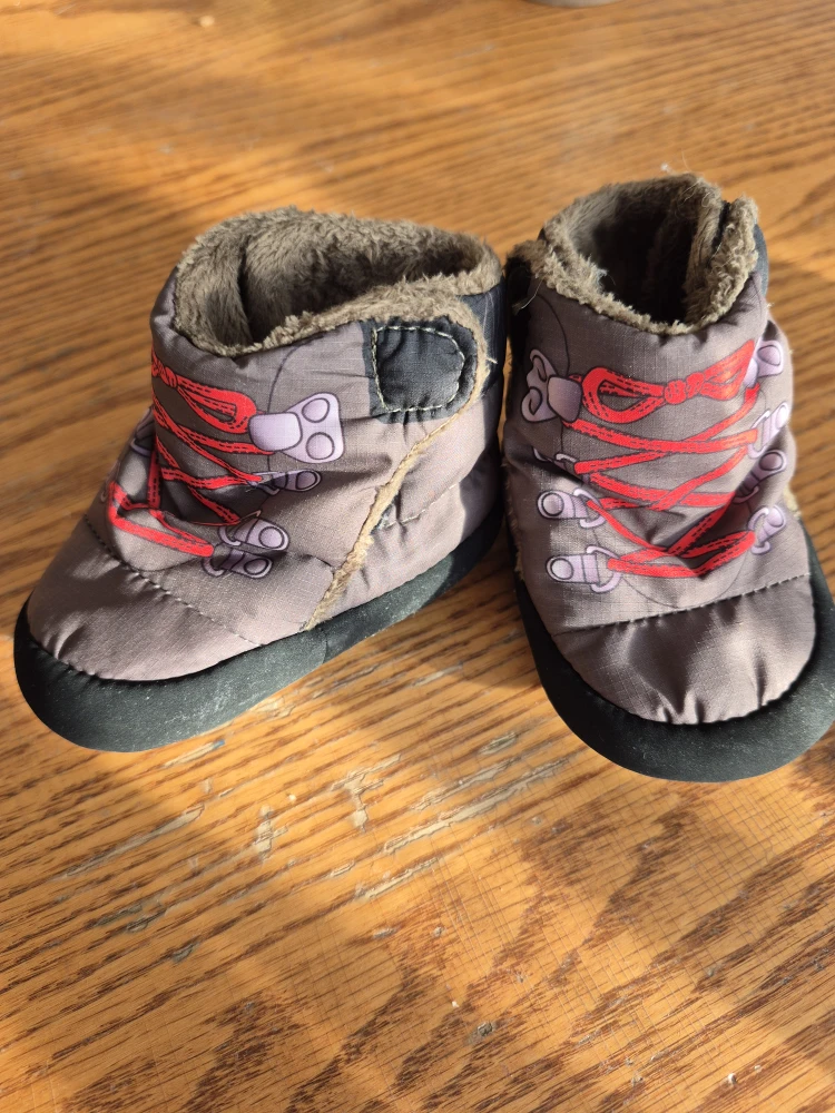 The North Face Baby Boots Size US 2 - photo 2