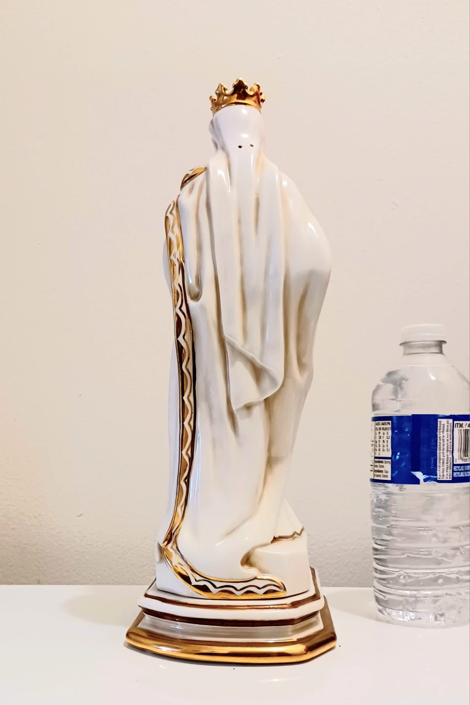 R.S. Isabel Tall Lady Grace Porcelain Statue - photo 3