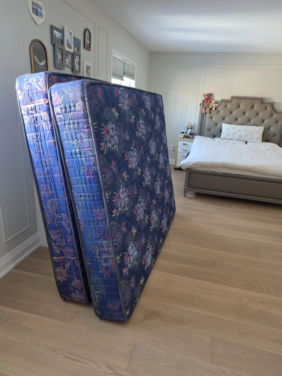 Queen Mattress – Clean – Moving Sale – Must Go Today