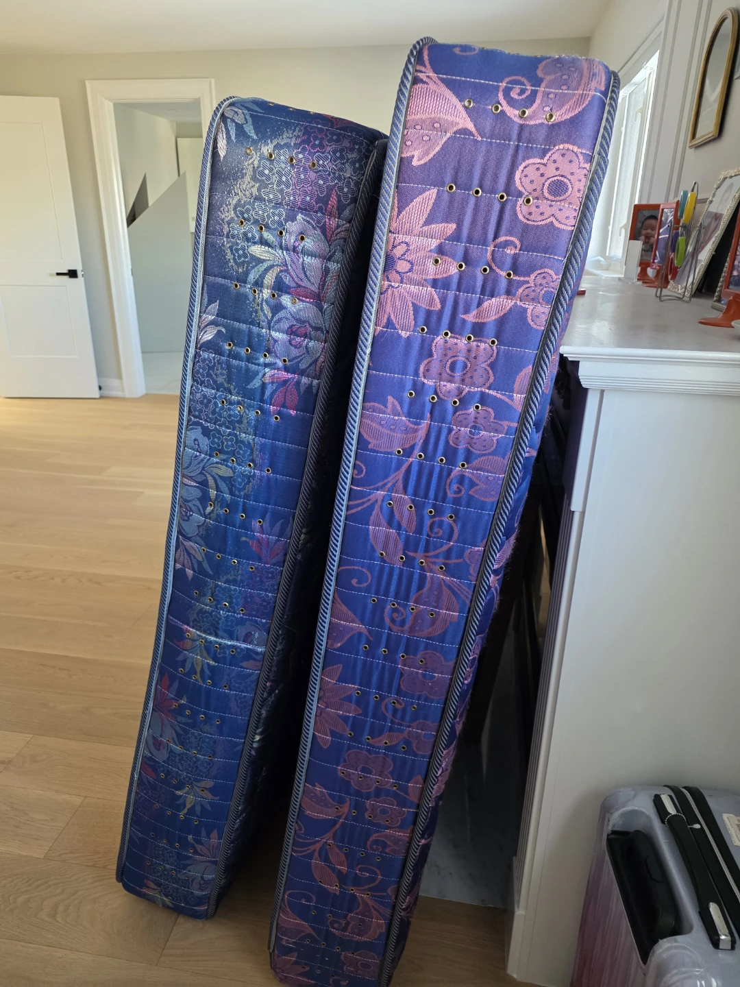 Queen Mattress – Clean – Moving Sale – Must Go Today - photo 2