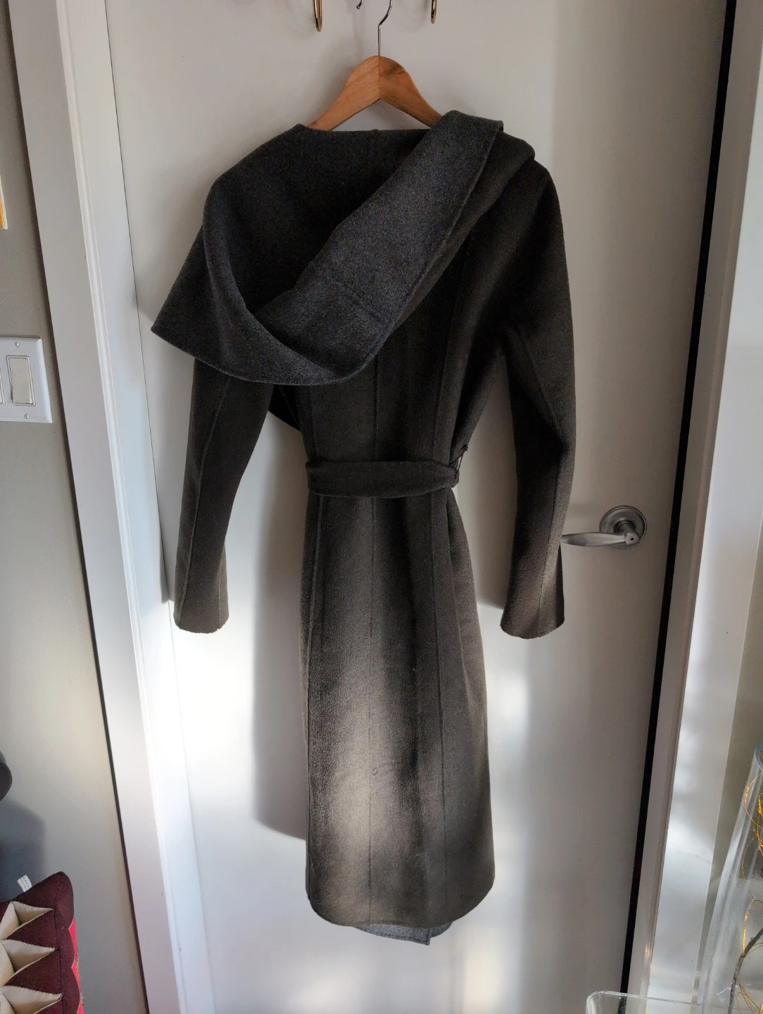 Reserved!🥕BCBGMAXAZRIA Grey Belted Wrap Coat - photo 3