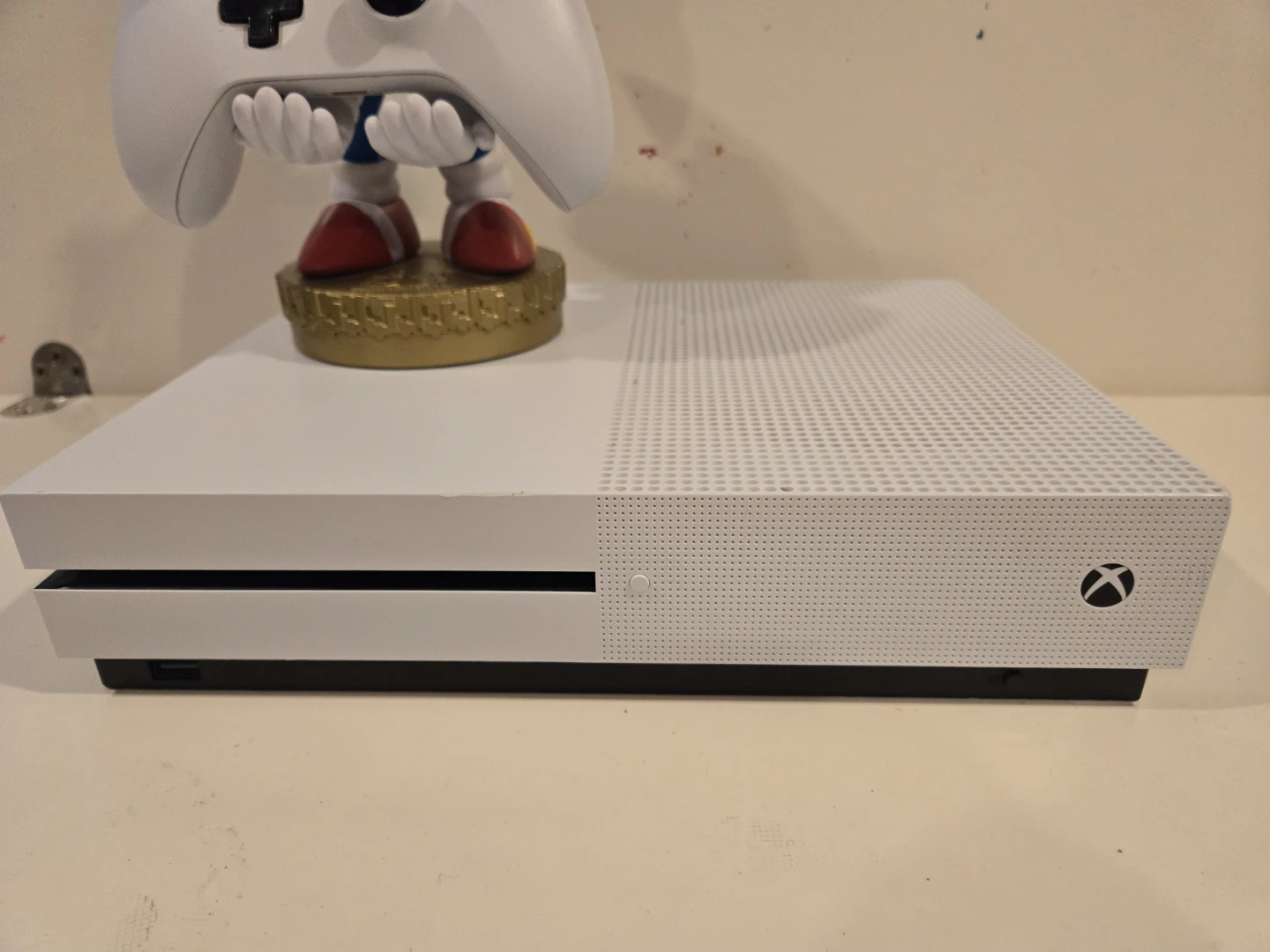 Xbox 1 s console - photo 3