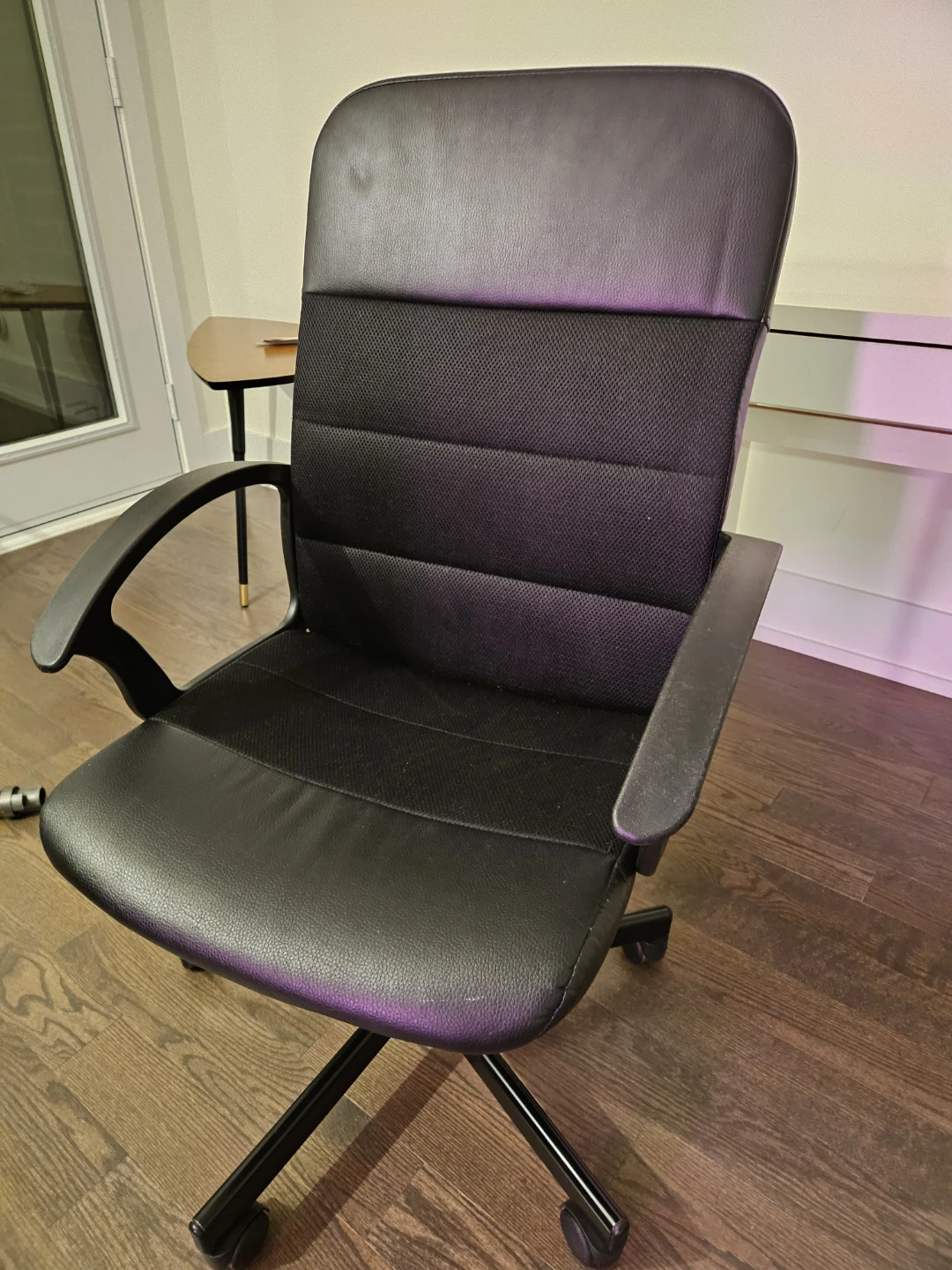 Black Office Chair - photo 2