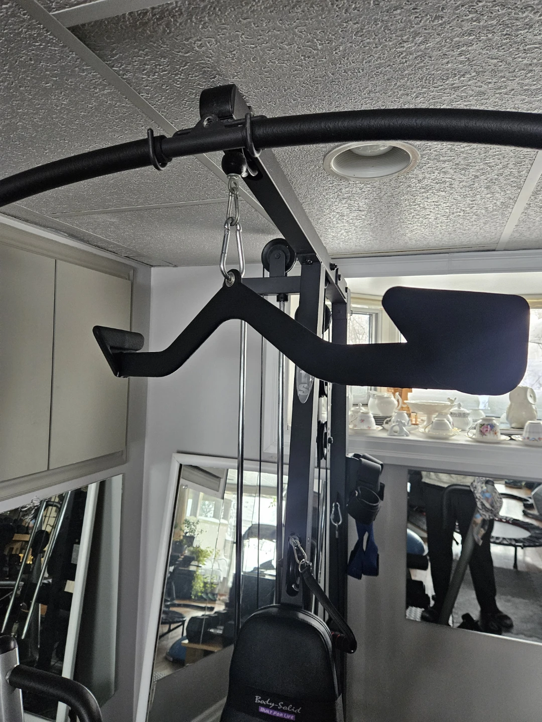 New Wide Grip Lat Pulldown Bar