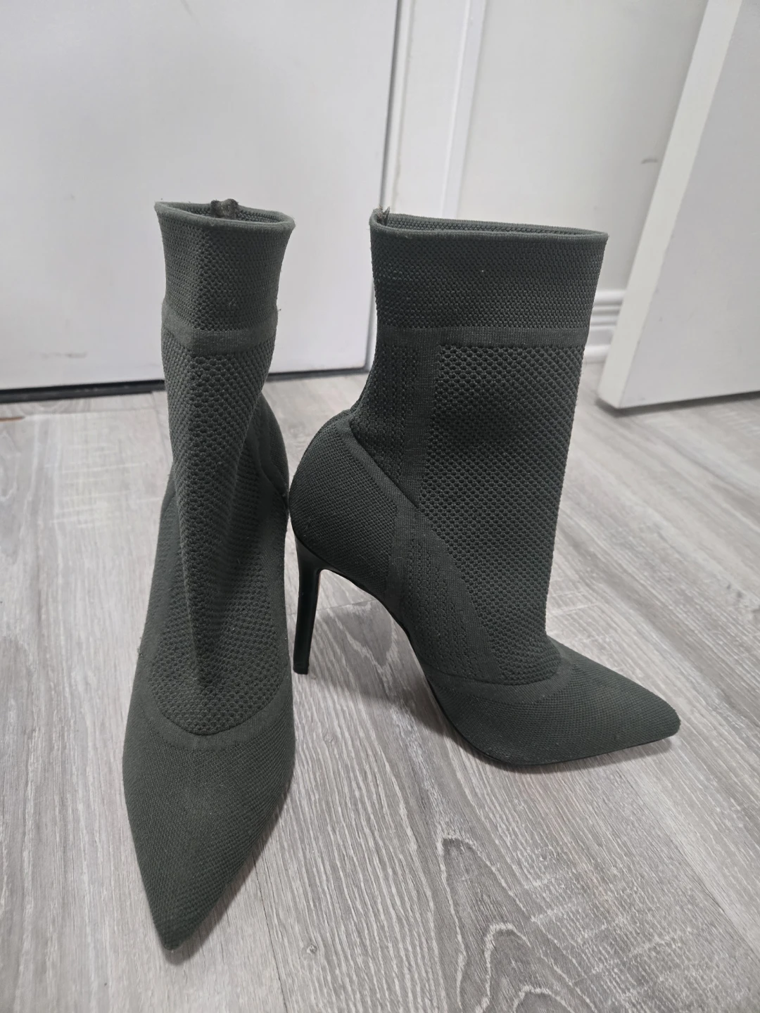 Aldo sock booties - photo 2