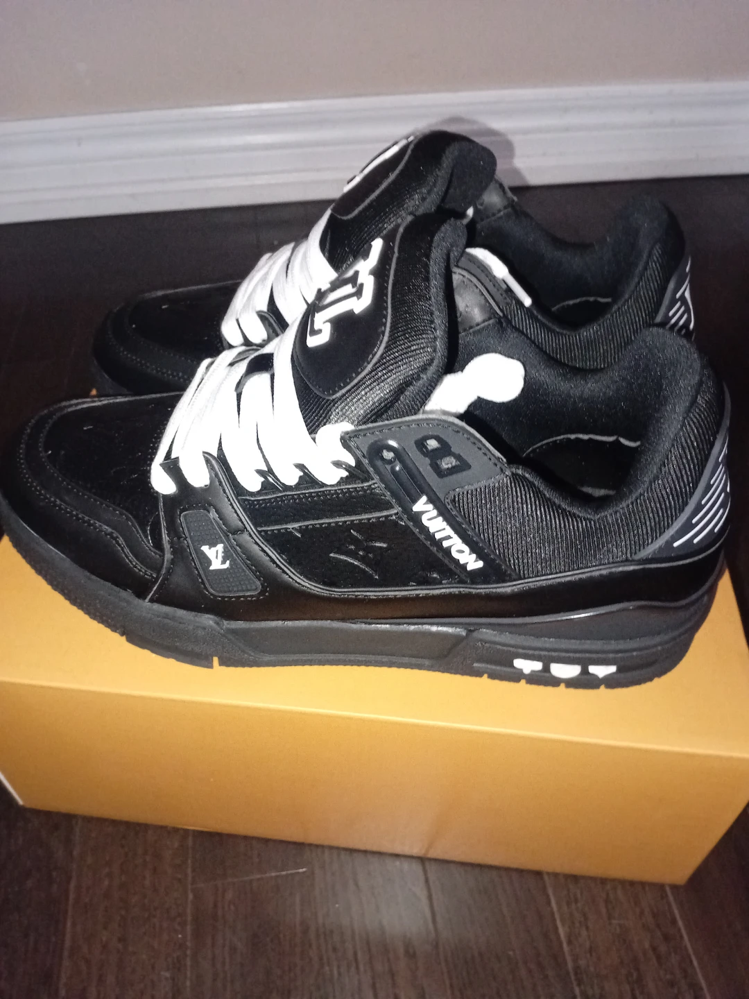 Lv Trainers - photo 3
