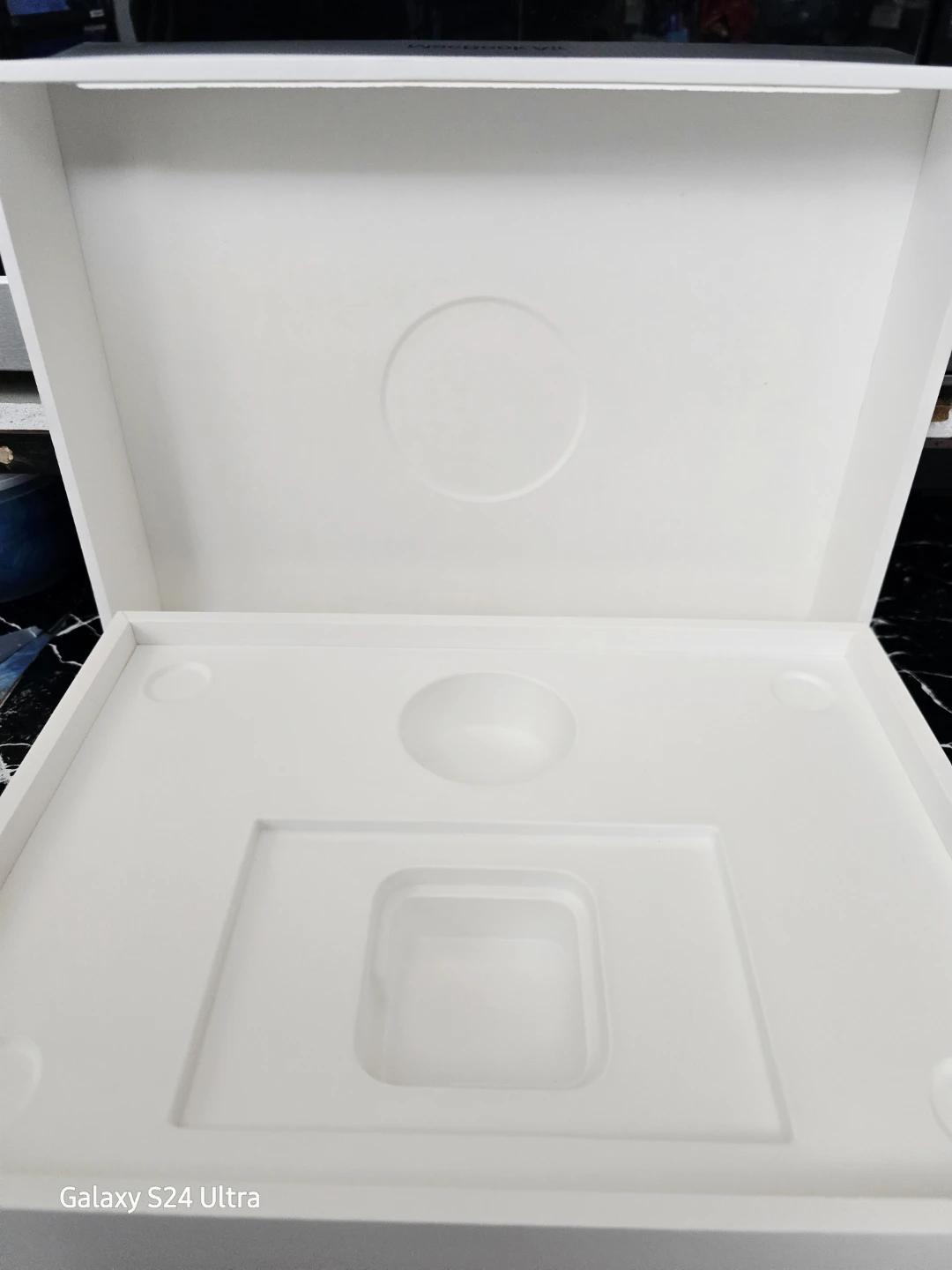 🥕 Apple Macbook Air 13" M4 -- BOX ONLY - photo 3