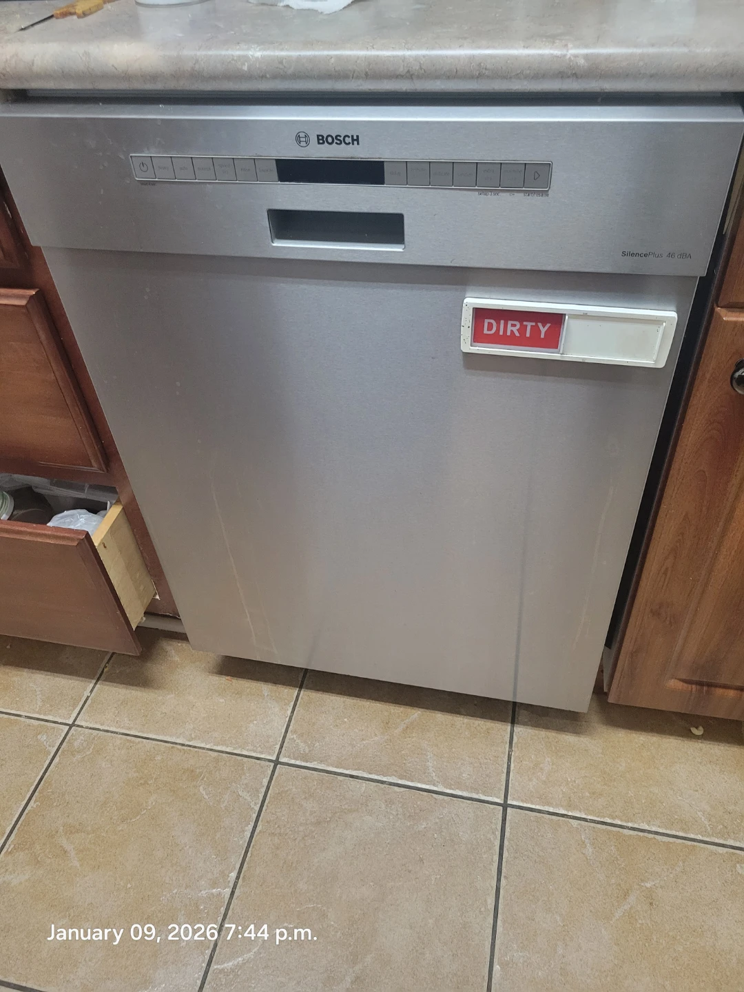 Bosch SilencePlus 46 dBA Dishwasher - photo 2